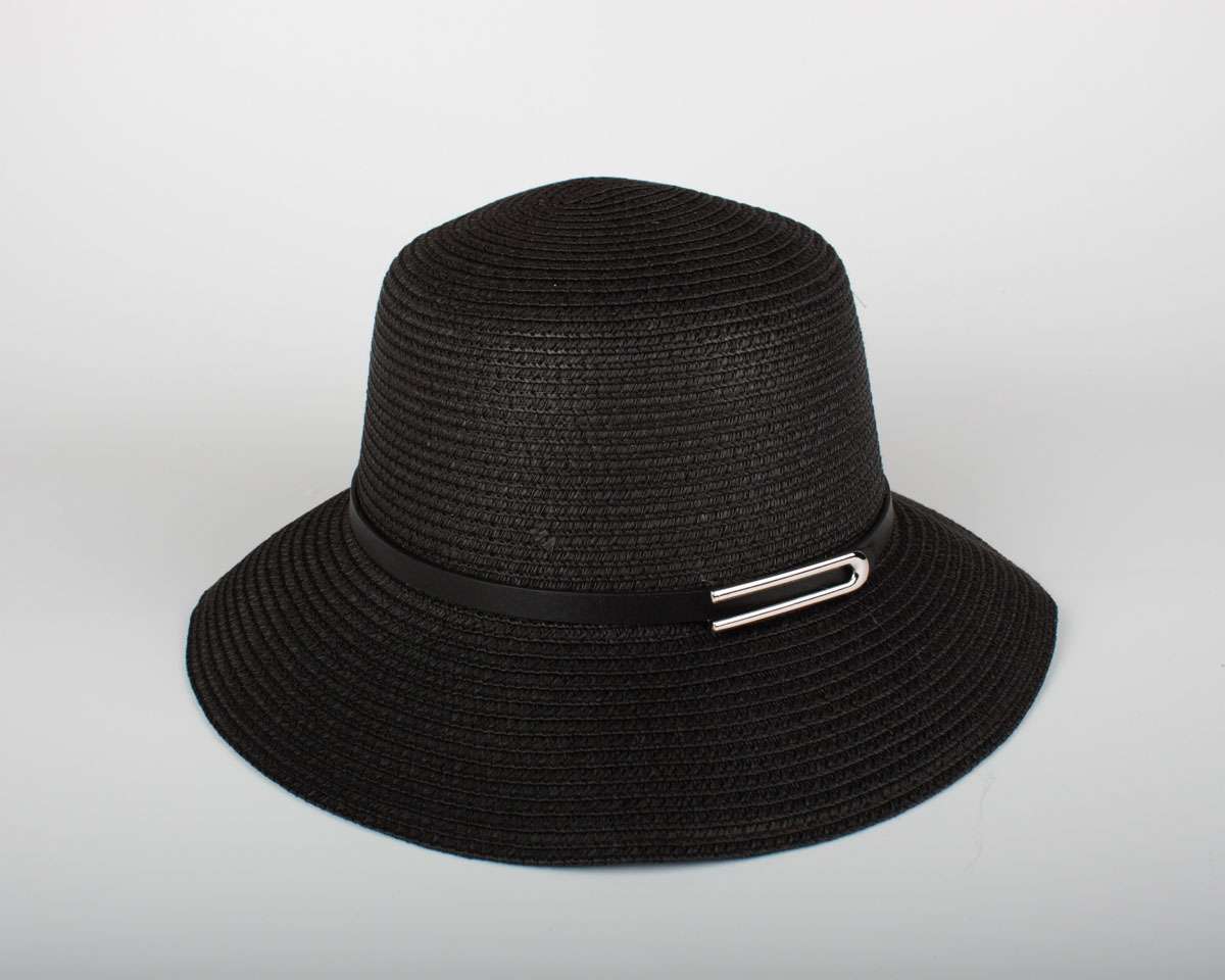 Kadın Siyah Hasır Şapka BYN27