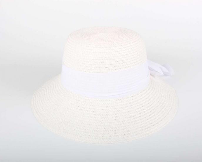 Kadın Beyaz Hasır Şapka BYN35